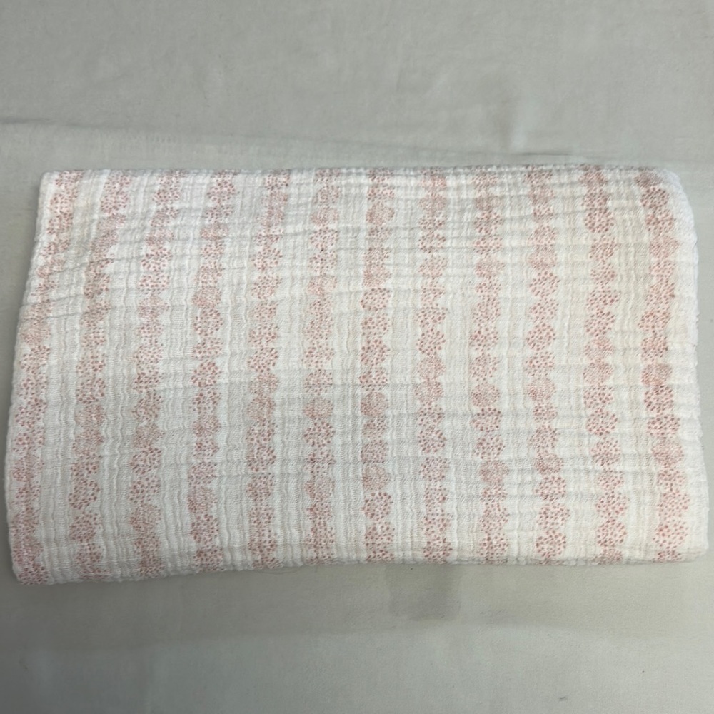 🐥 Aden + Anais Pink and White Striped swaddle Blanket